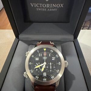 Victorinox Mach 3 Airboss men’s watch